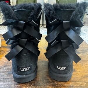 UGG Girls Black Bow Boots